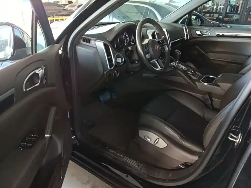 Porsche Cayenne 2016 Cayenne 3.0T фото 16