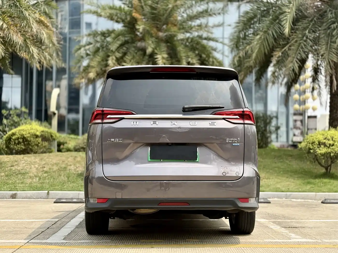SAIC Maxus Dajia 5 2022 1.3T PLUG IN Smart Edition (7-seater) фото 17