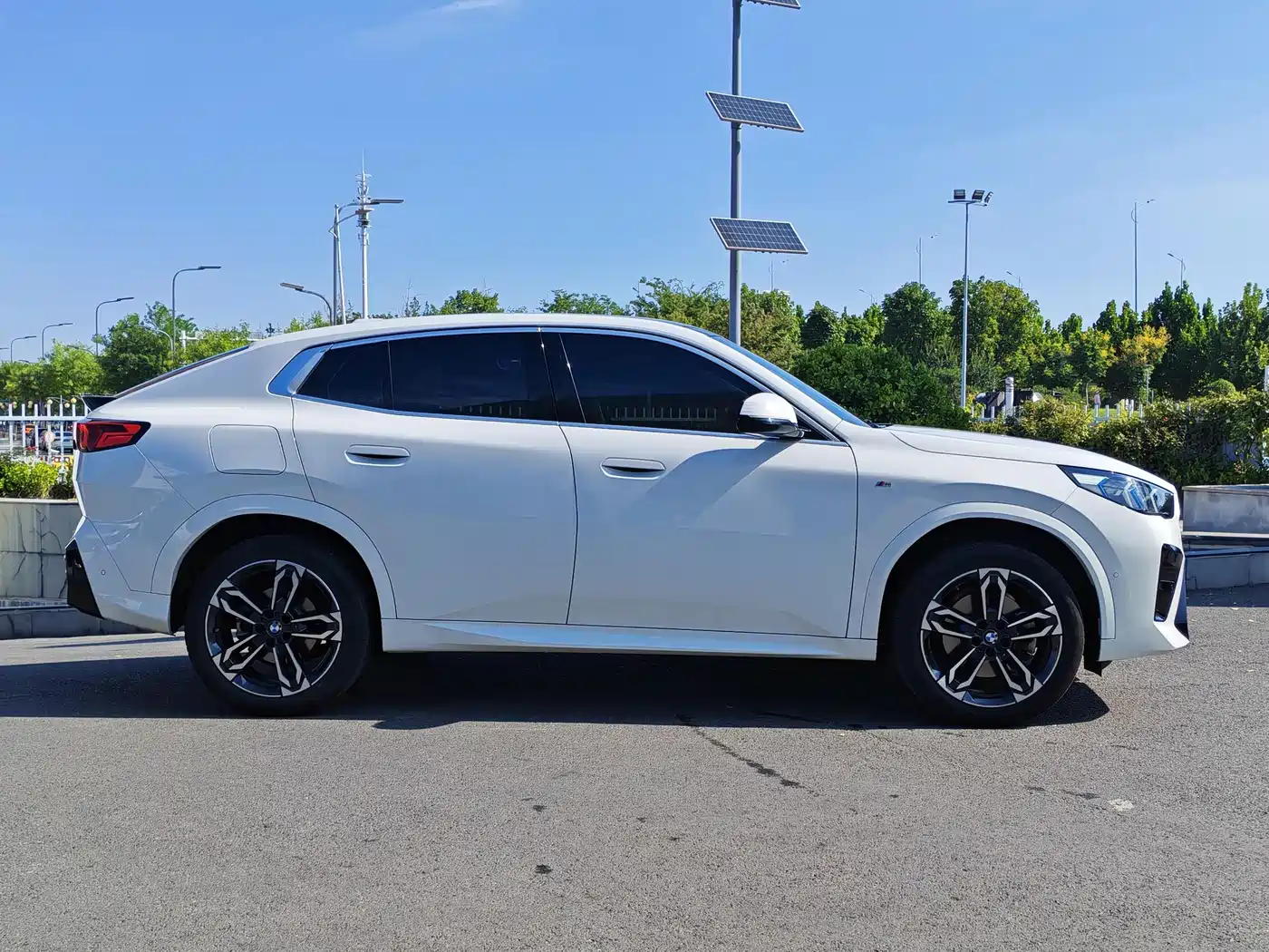 BMW X2 (Import) 2025 2024 sDrive25i M Sport Package