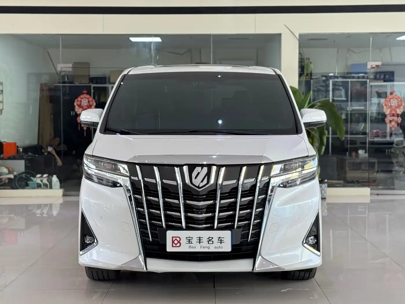 Toyota Alphard 2018 Facelift 3.5L Premium Edition фото 2