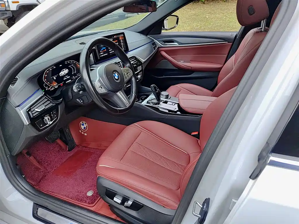 BMW 5 Series 2023 530Li Leading M Sport Package фото 7