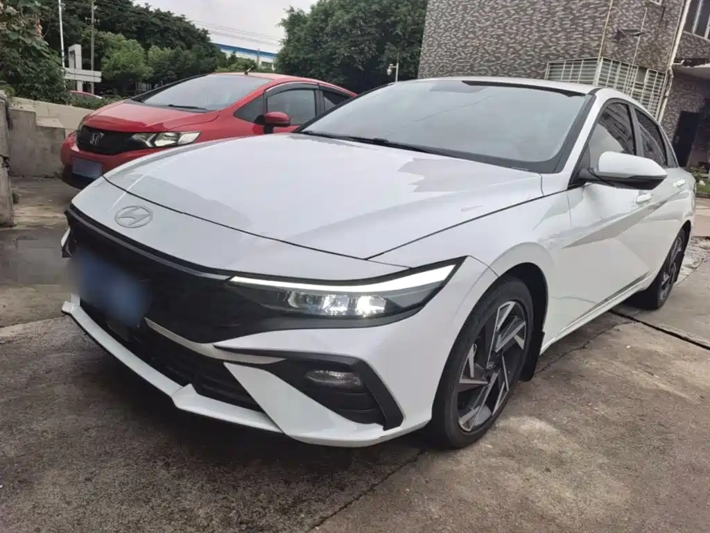 Hyundai Elantra 2023 1.5L CVT GLX Elite Edition