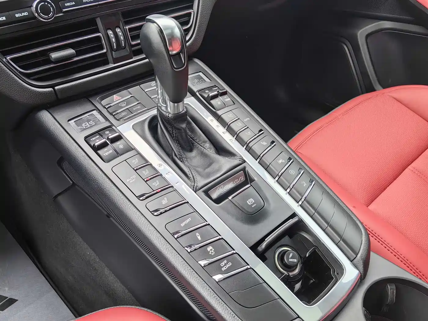 Porsche Macan 2020 Macan 2.0T фото 13