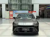 Photo 2 - Lynk & Co 03