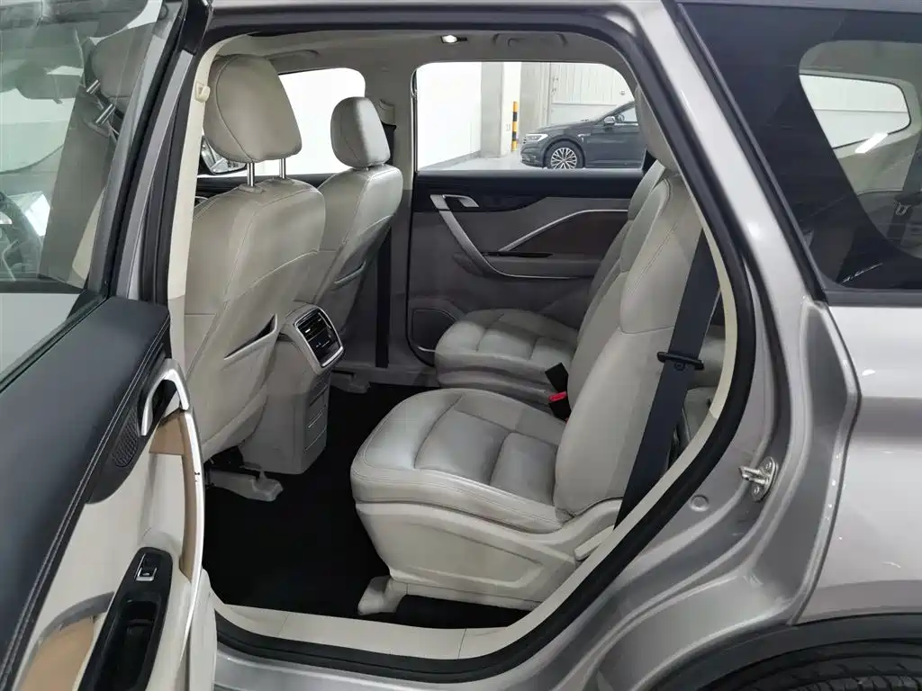 GEELY AUTOMOBILE JIAJIE