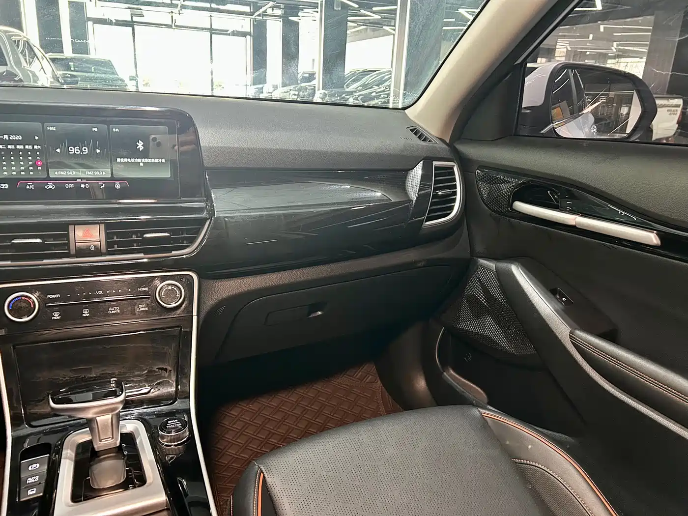 Kia Seltos 2023 1.5L CVT Luxury Edition фото 27