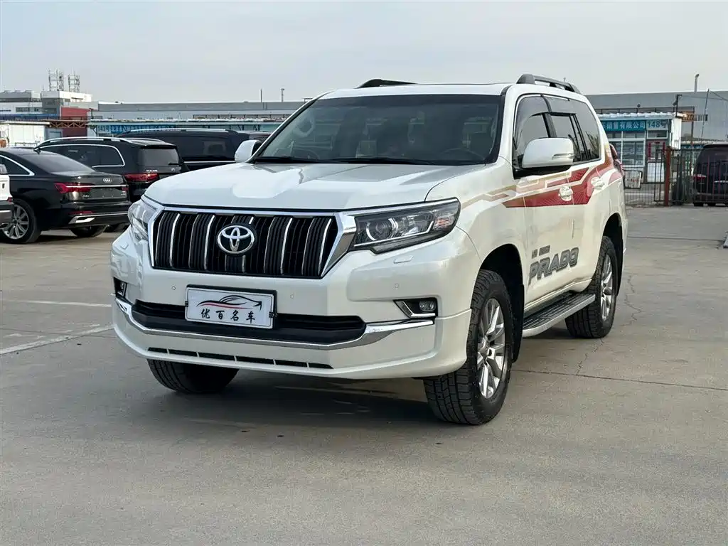 TOYOTA PRADO