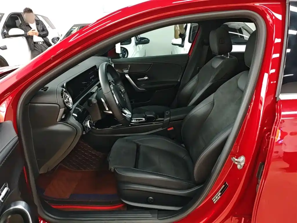 Mercedes-Benz A-Class 2020 A 200 L Sport Sedan фото 15