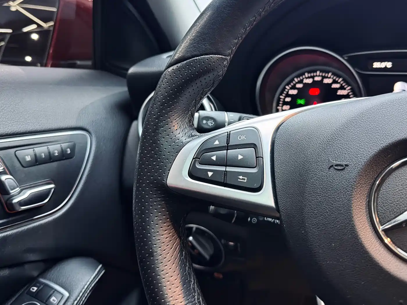 Mercedes-Benz GLA 2019 GLA 200 Dynamic фото 20