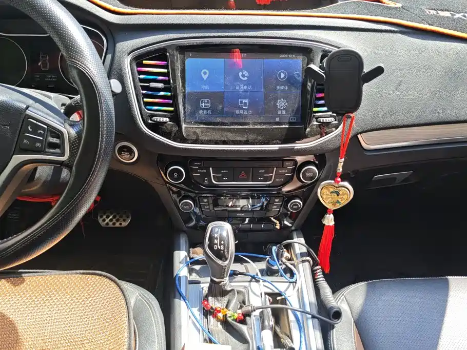 Photo 13 - Geely Emgrand X6