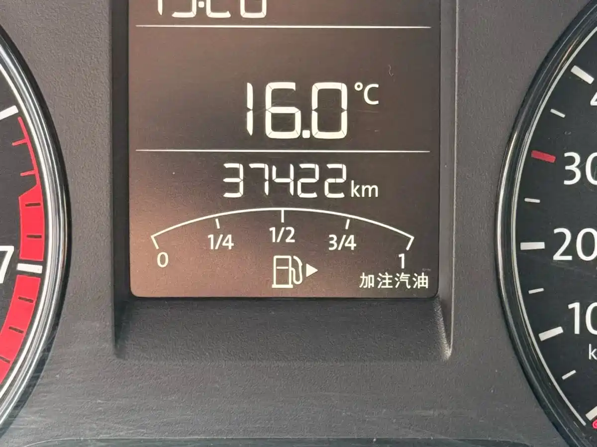 Volkswagen Polo 2016 1.4L Manual Trend фото 13