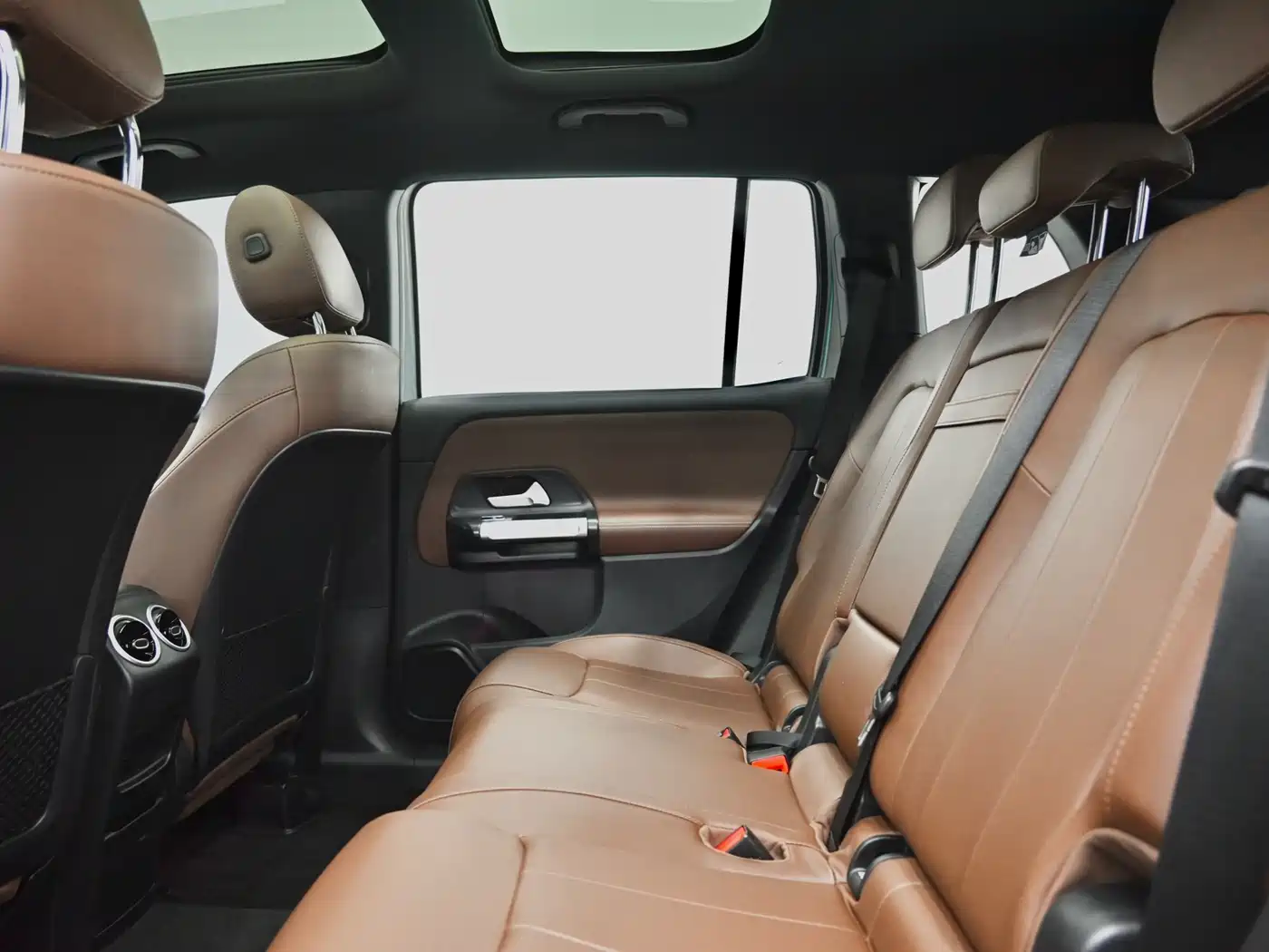 Mercedes-Benz GLB 2024 GLB 220 Dynamic фото 7