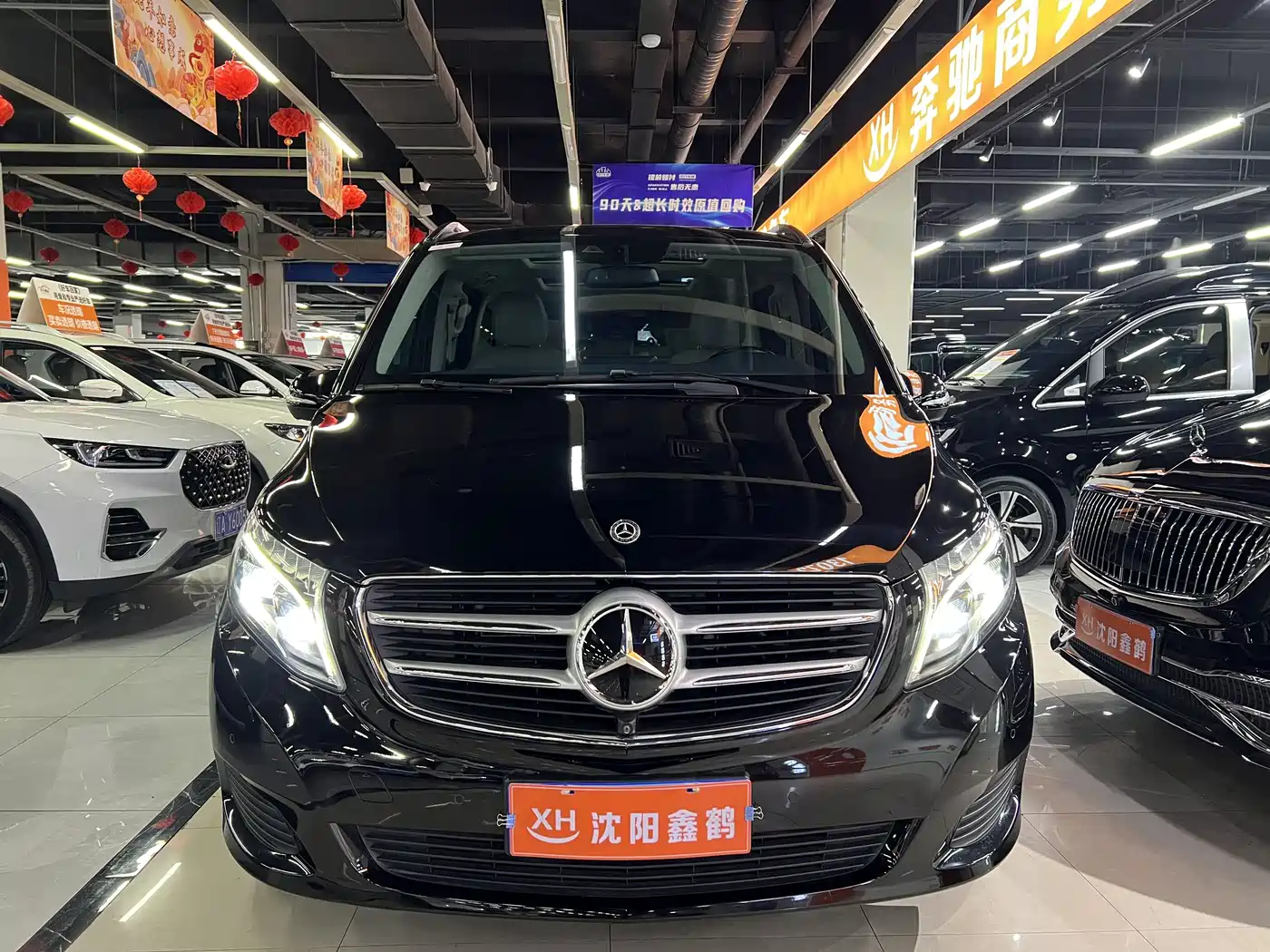Mercedes-Benz V-Class 2018 V 260 L Premium Long Version China V фото 2