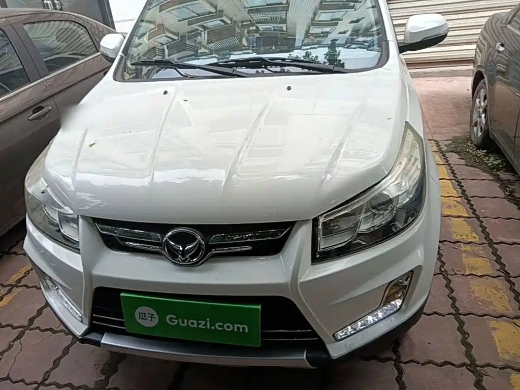 BAIC Huansu S3 2017 2017 1.5L Manual Luxury