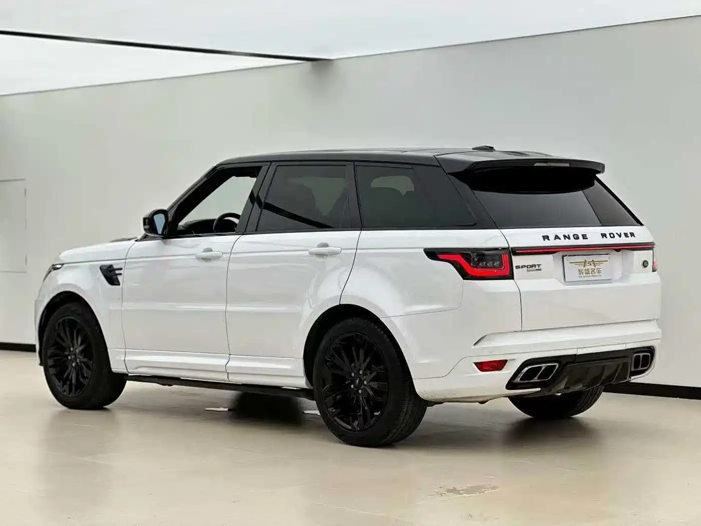 Land Rover Range Rover Sport 2014 3.0 SC V6 HSE DYNAMIC фото 2