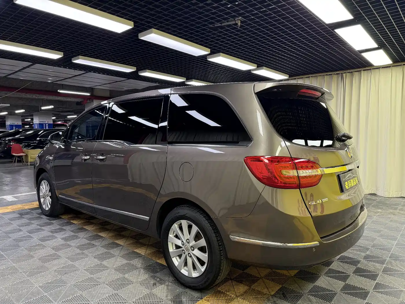 Buick GL8 2017 25S Luxury China V фото 10