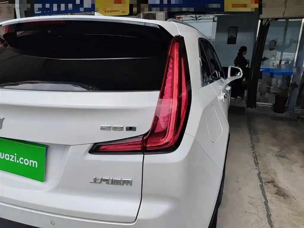 Cadillac XT4 2018 Model 28T 2WD Luxury фото 8