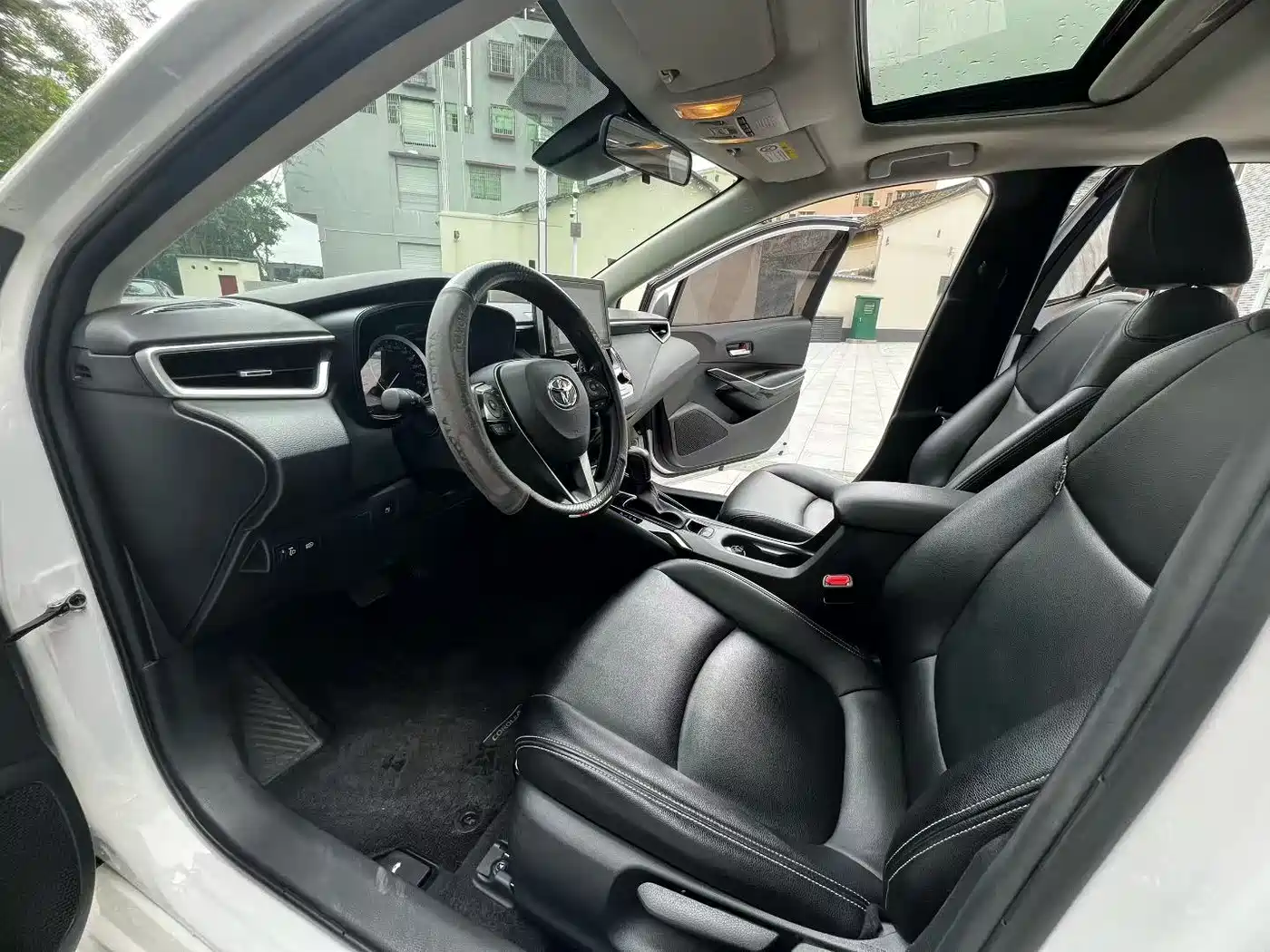 Toyota Corolla 2023 1.8L Smart Hybrid Dual Engine Flagship Edition фото 5