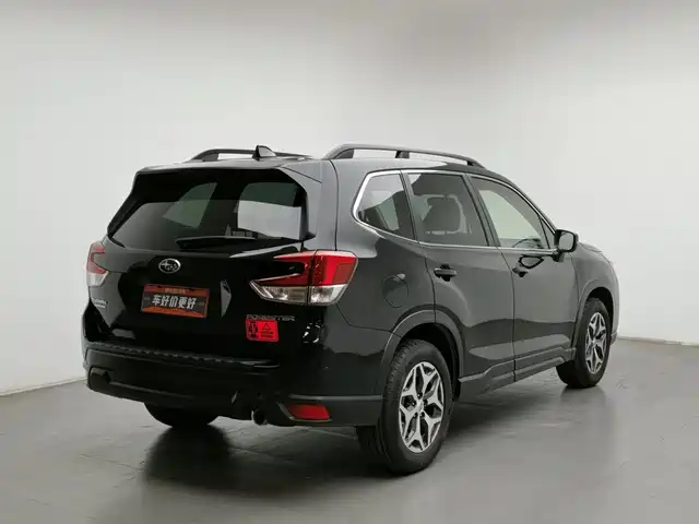 Subaru Forester 2021 2.0i Luxury Edition with EyeSight — фото 2