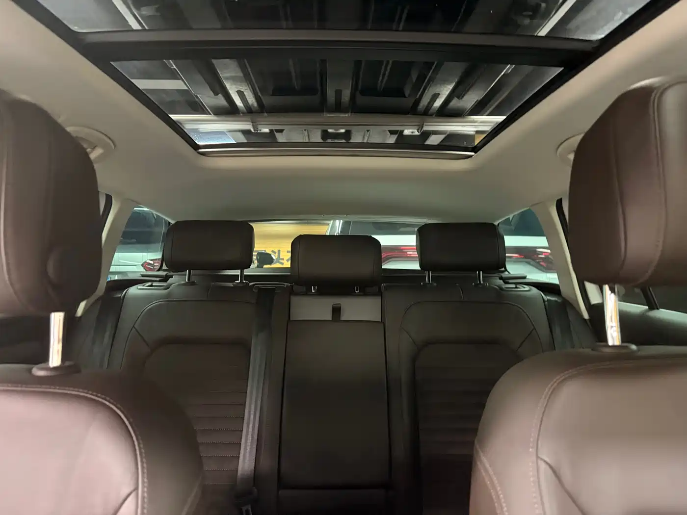 Volkswagen Weilan 2016 380TSI FWD R-line фото 5