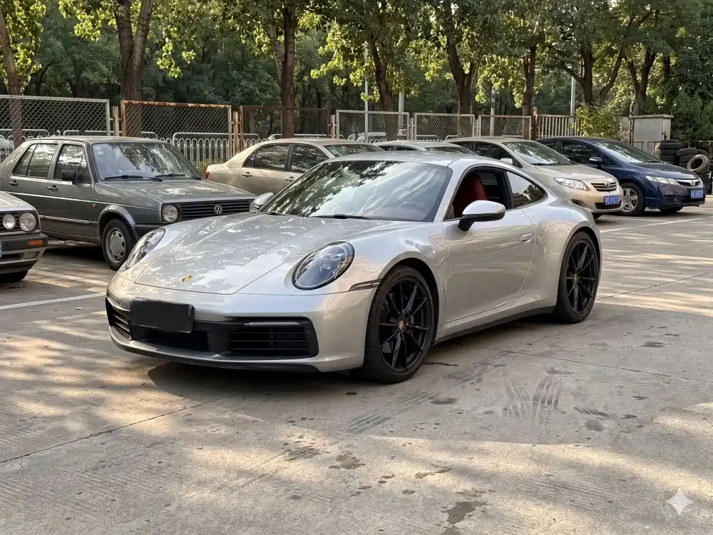 Porsche 911 2023 Carrera 3.0T