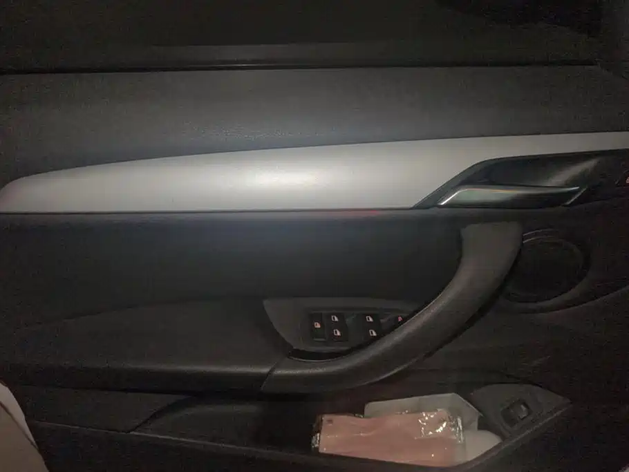 BMW X1 2018 sDrive20Li Leading Model фото 7