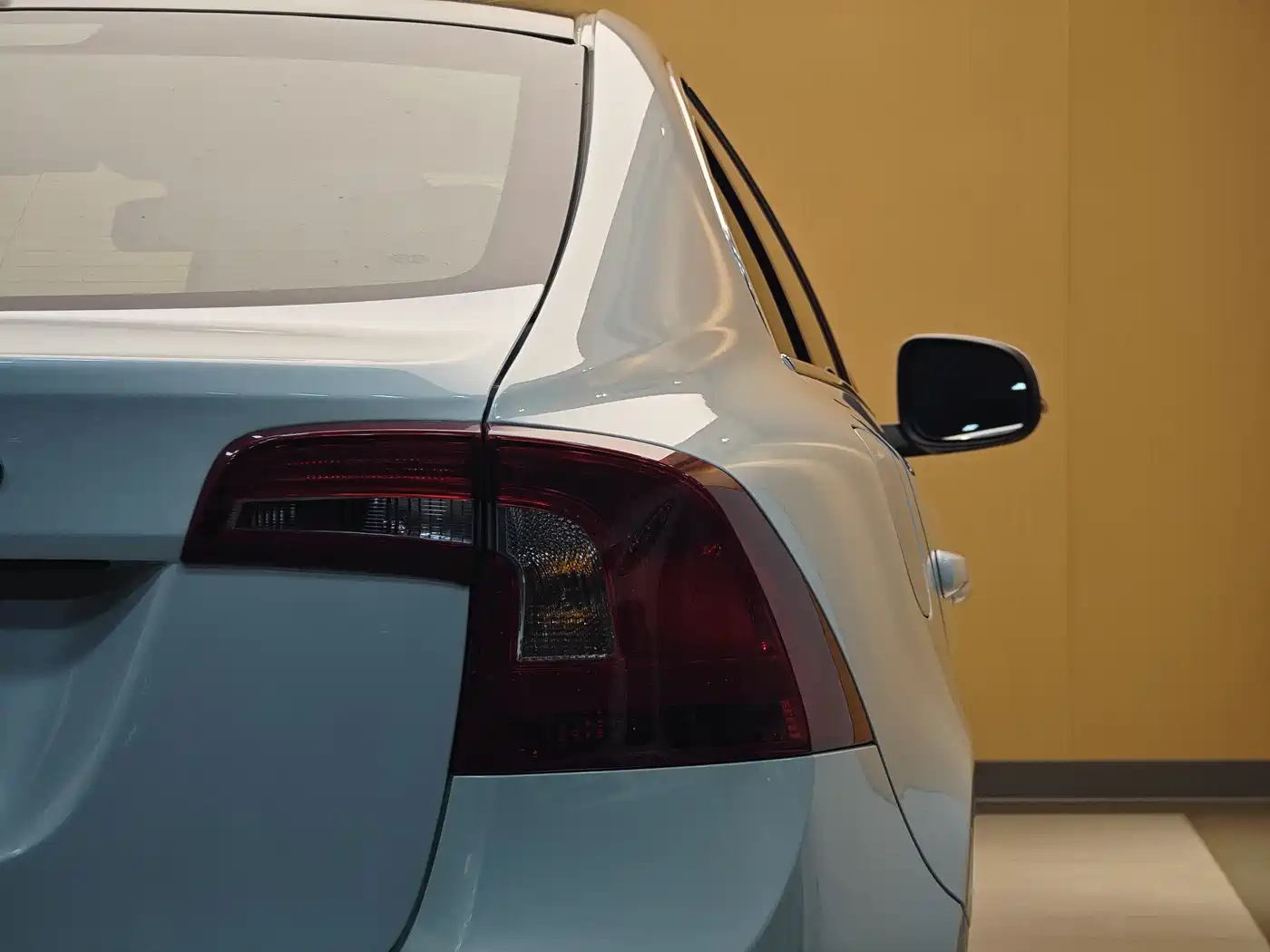 Фото 25 - Volvo S60