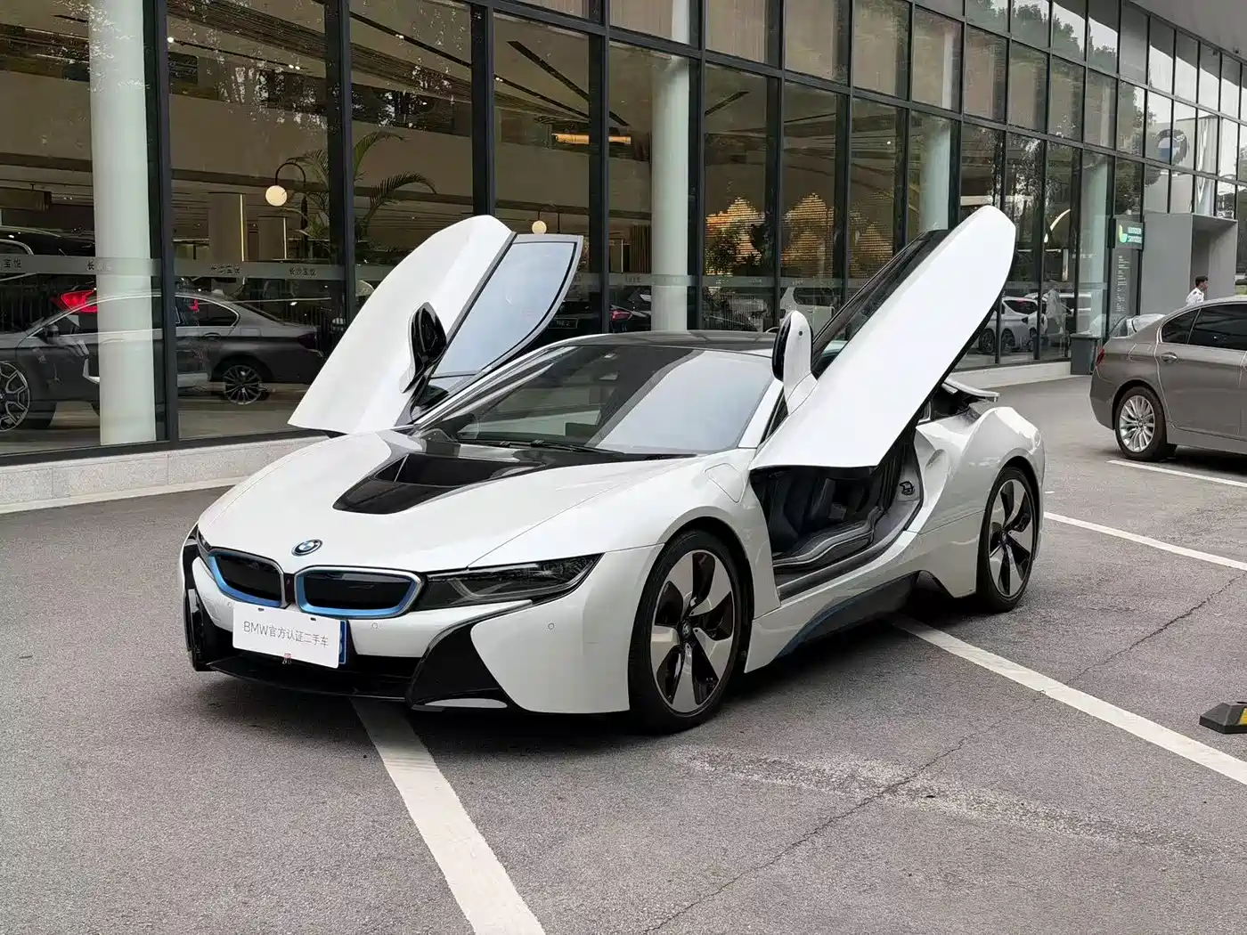 BMW i8 2017 2014 Standard