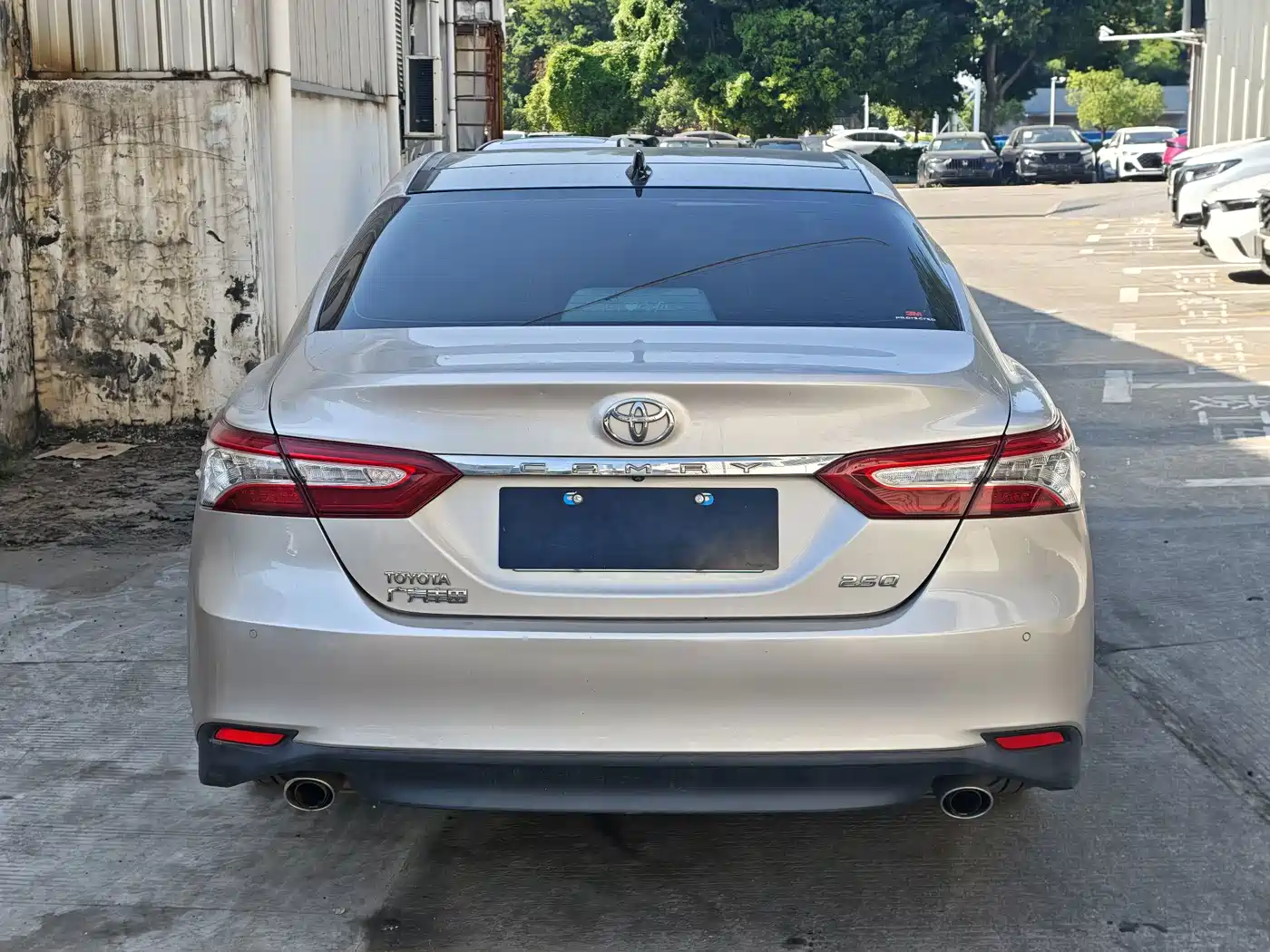Фото 5 - Toyota Camry