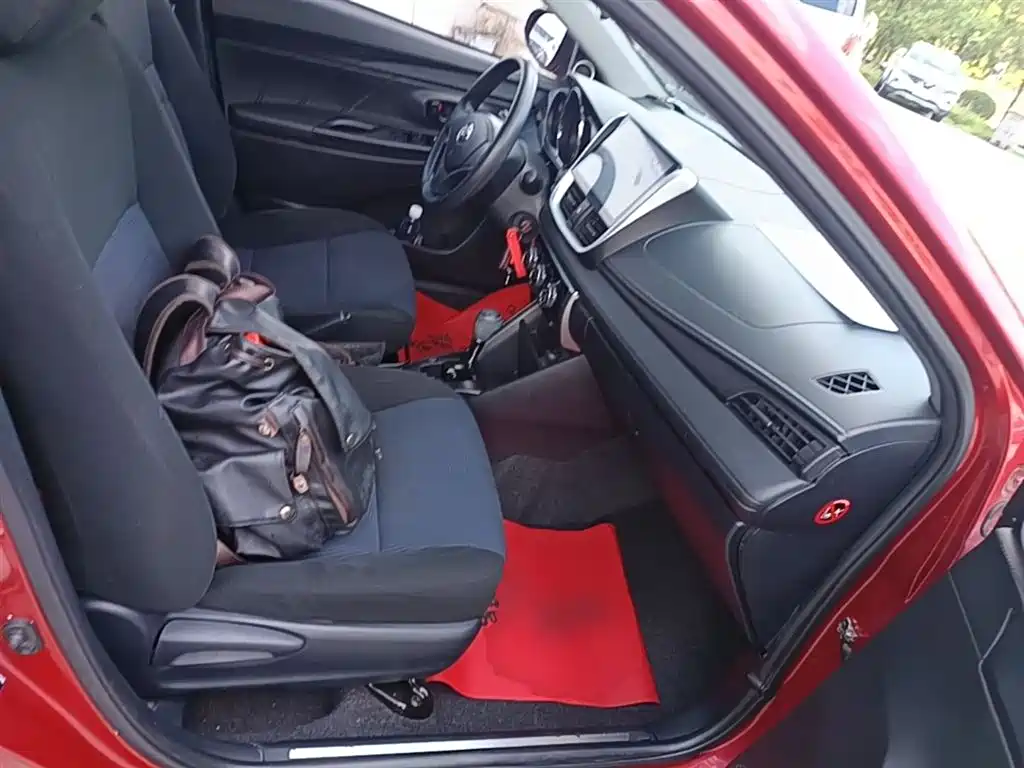 Toyota YARiS L Zhi Xuan 2019 1.5E CVT MeiDong Edition China VI фото 25