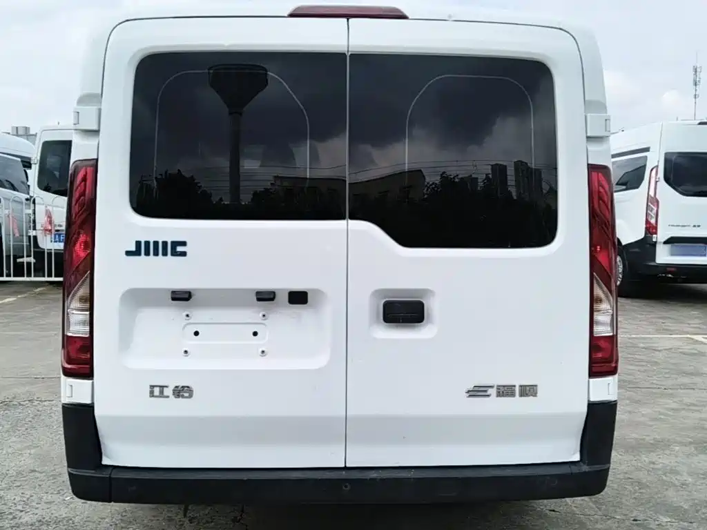 Jiangling E-Fushun 2025 2025 Clear Window Version 53.58kWh Medium Wheelbase Low Roof