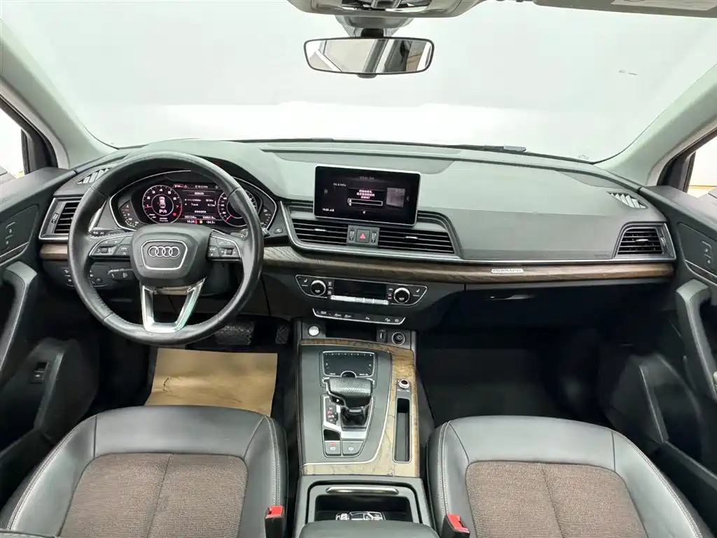 Audi Q5L 2018 Model 45 TFSI Premium Luxury Sport China V фото 13