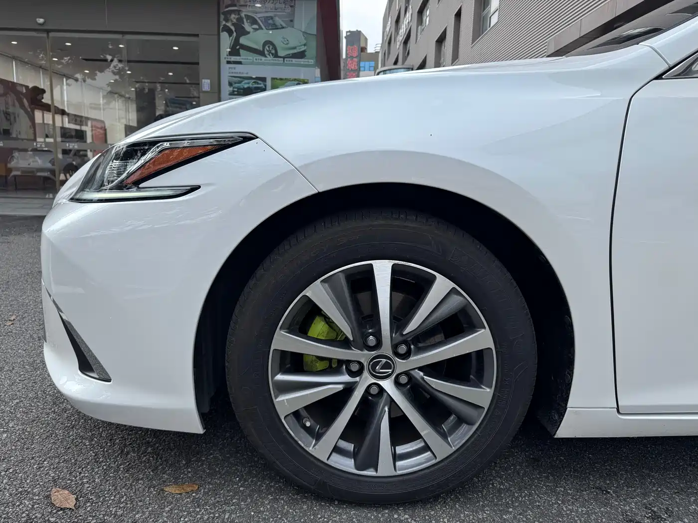 Lexus ES 2018 300h Excellence Edition China V фото 14