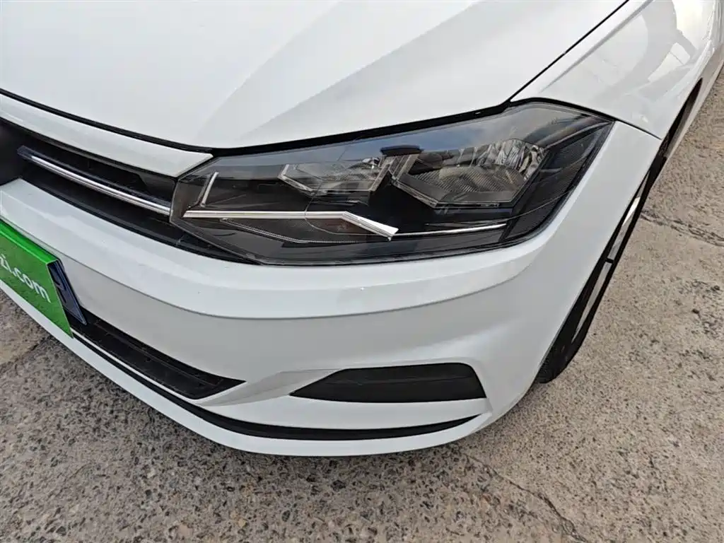 Volkswagen Polo 2023 Plus 1.5L Automatic Panorama Enjoyment Edition фото 23