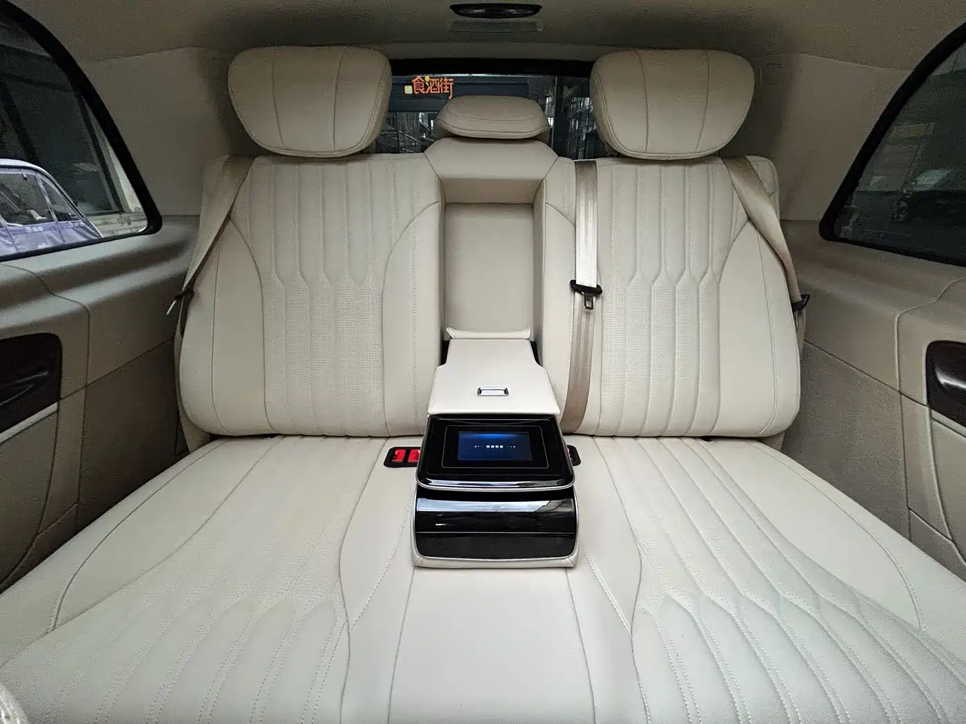 Mercedes-Benz V-Class 2022 V 260 Pilot Edition фото 15