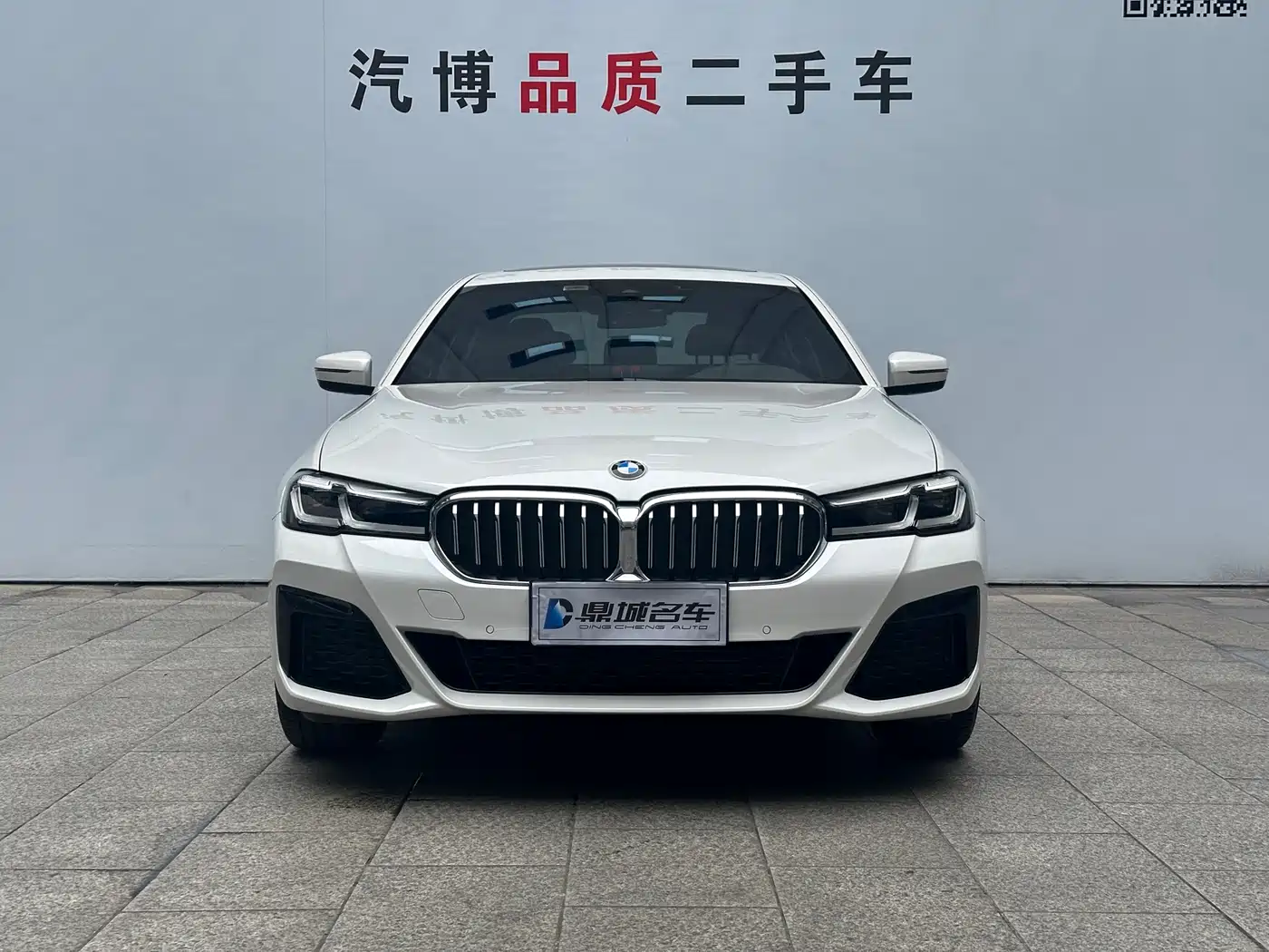 BMW 5 Series 2022 525Li M Sport Package фото 2