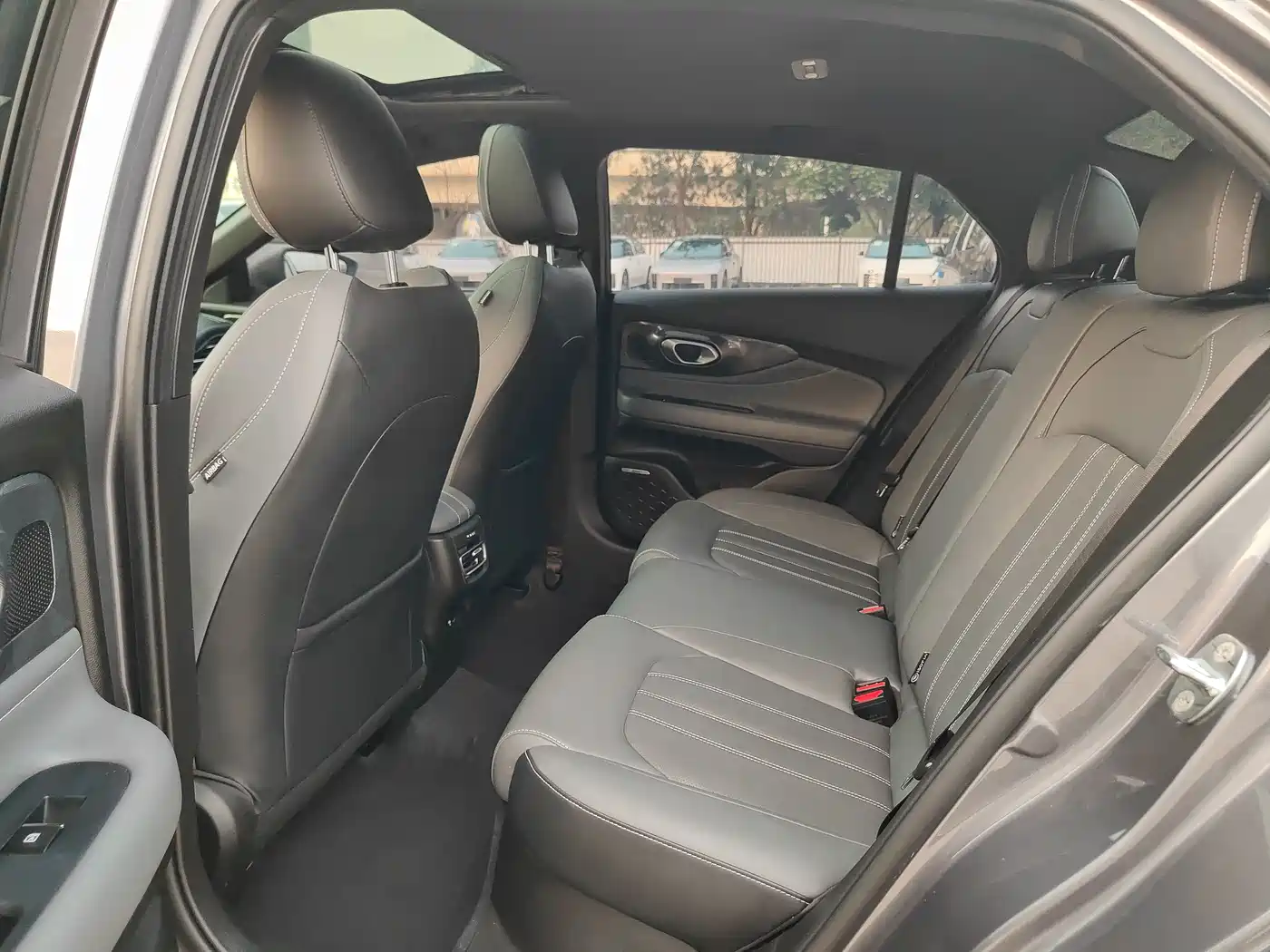 GAC Trumpchi Trumpchi Emkoo 2024 Model 270T DCT Shadow Leopard R-Style Edition фото 9