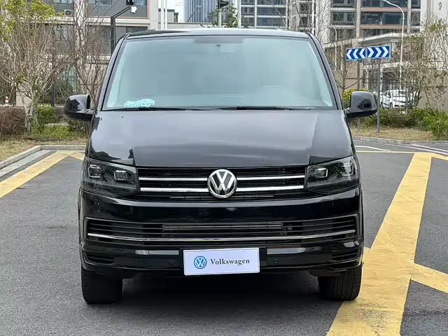  Volkswagen Caravelle 2018 2.0TSI 4WD Comfort Edition 7-Seater
