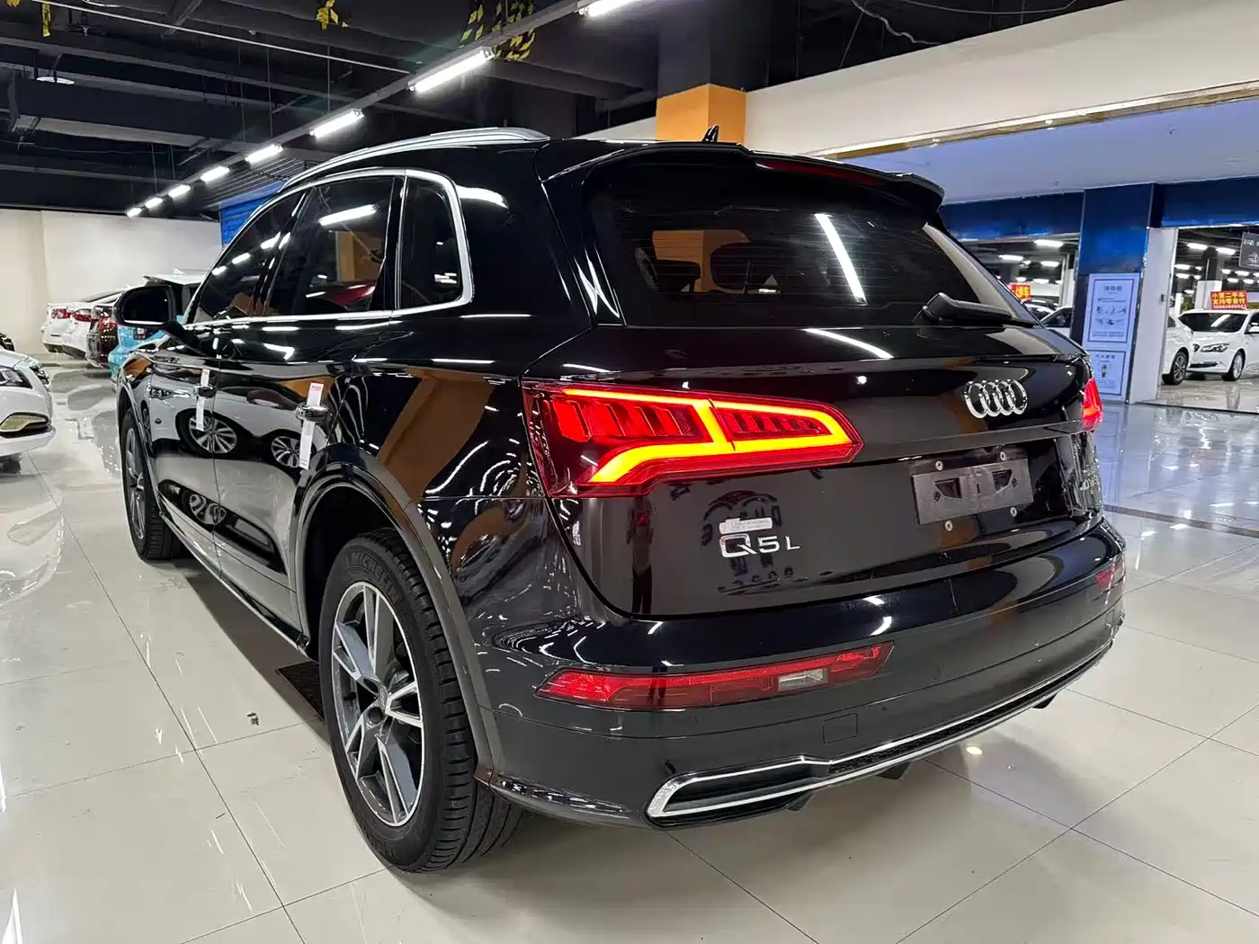 Audi Q5L 2020 40 TFSI Prestige Fashion фото 8