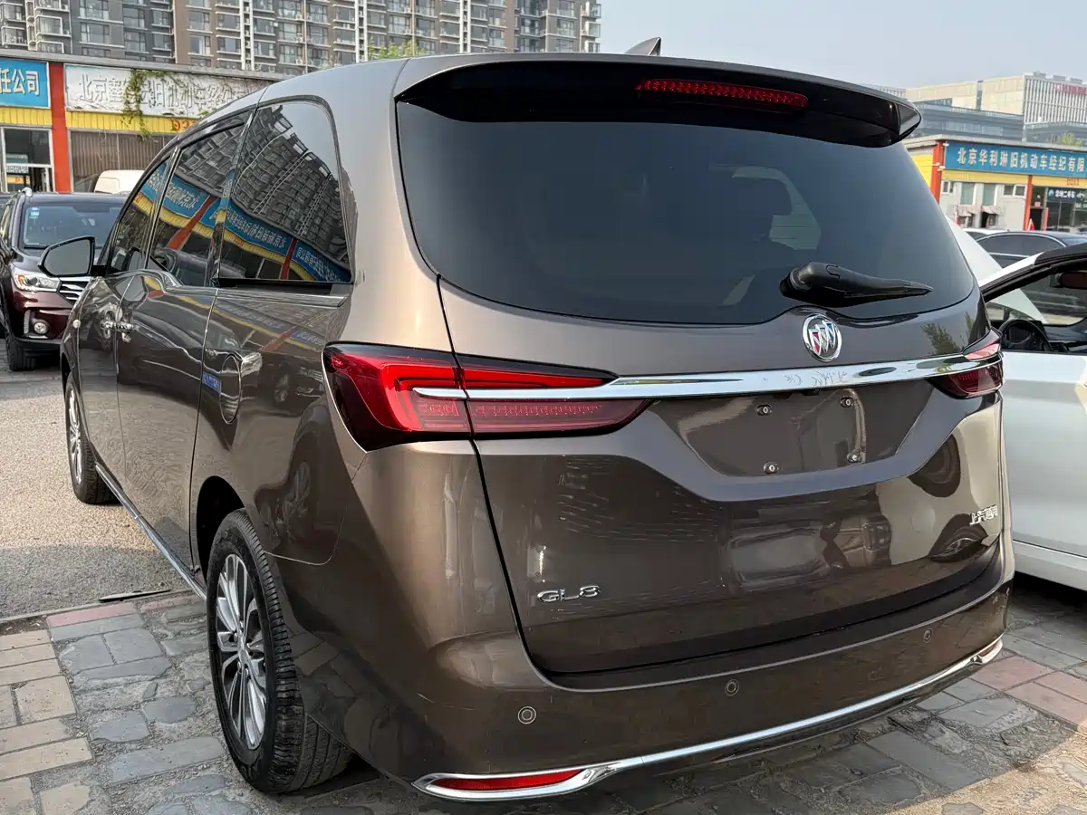 BUICK GL8