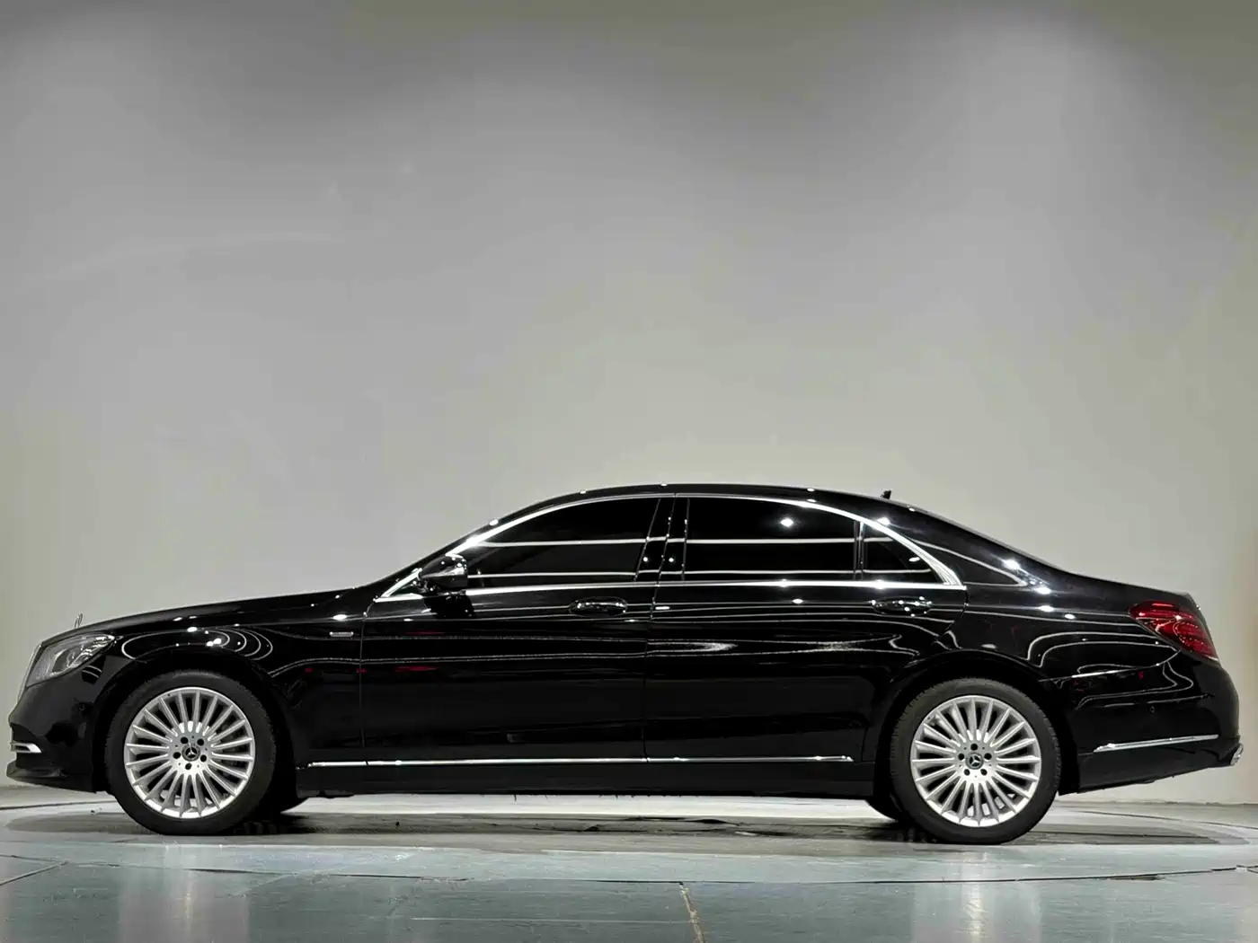 Mercedes-Benz S-Class 2020 S 350 L Business Edition Collector's Version фото 16