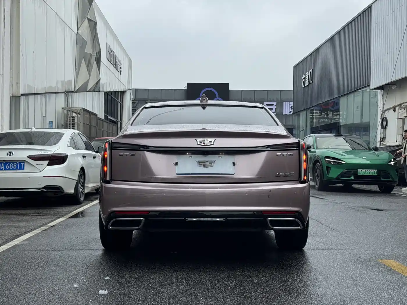 CADILLAC CT6