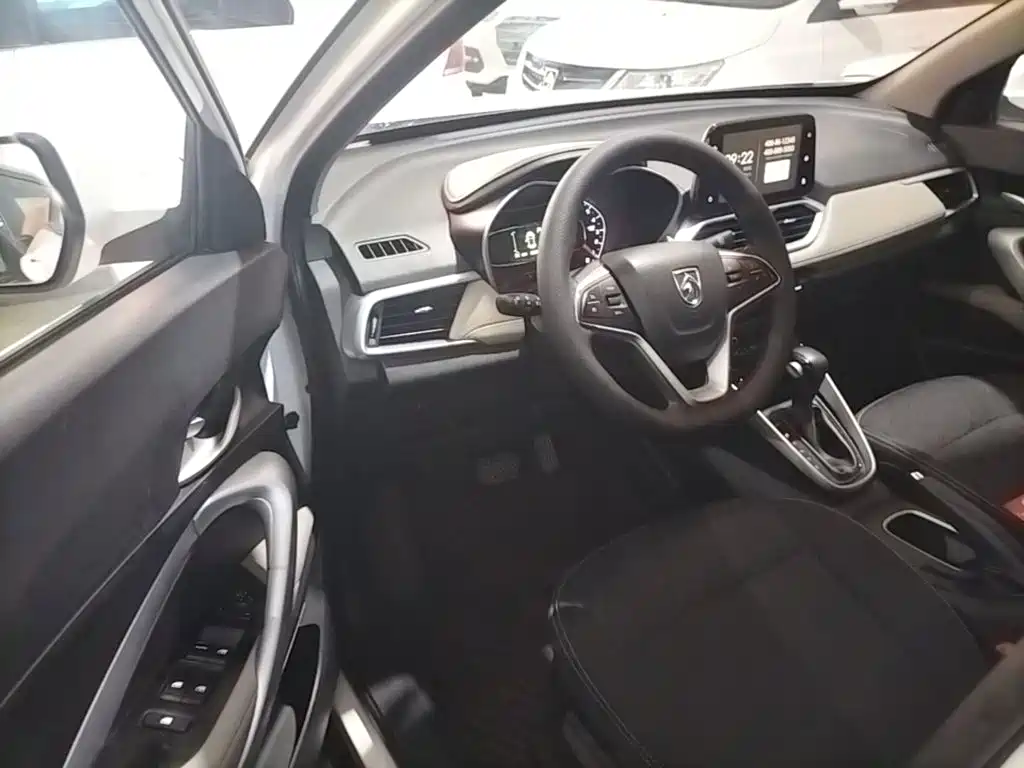 Baojun 510 2020 2019 1.5L CVT Joy Edition China VI