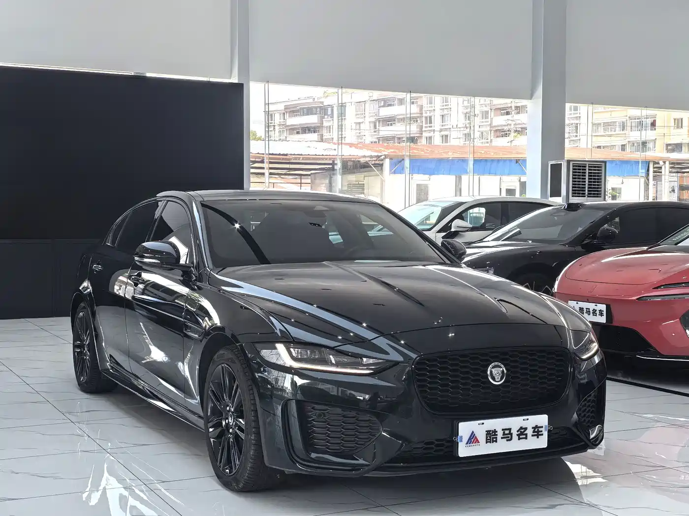 Jaguar XEL 2024 2024 Model 2.0T 250PS R-DYNAMIC S Gloss Black Sport Edition