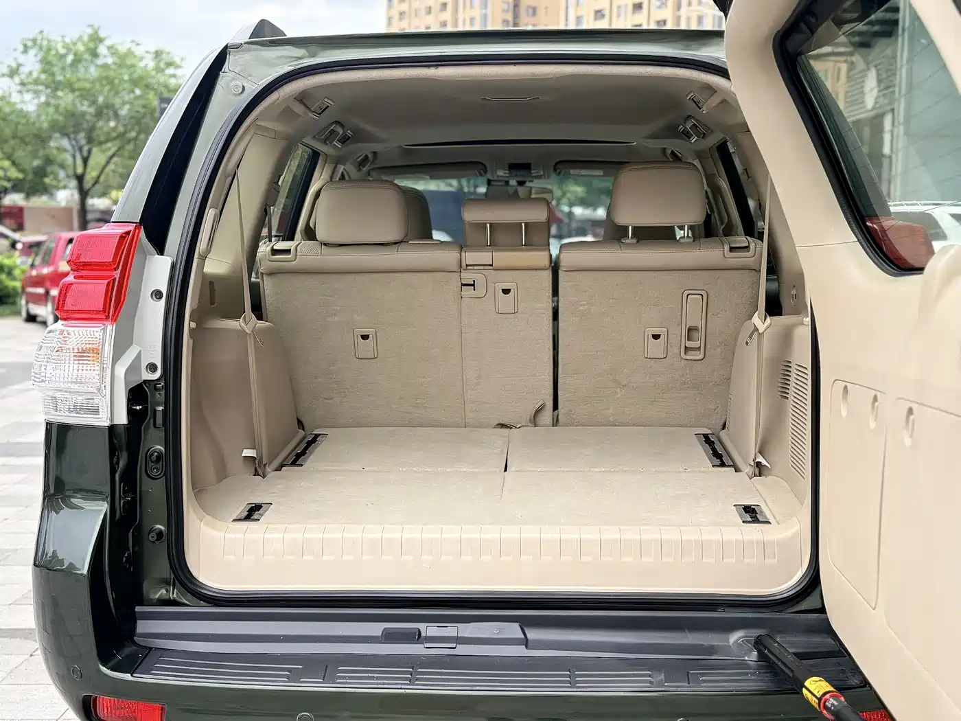 Toyota Prado 2010 4.0L Automatic TX-L фото 22