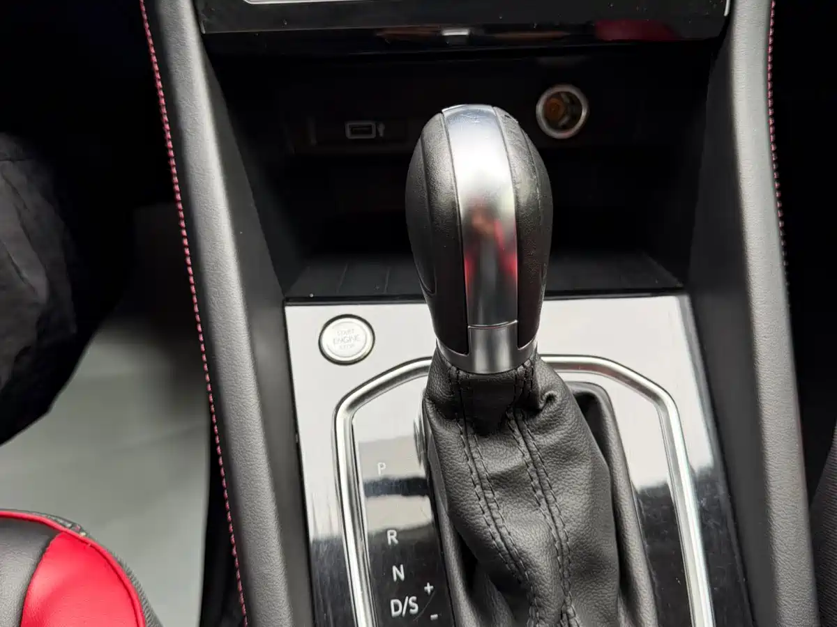 Фото 21 - Jetta VS5