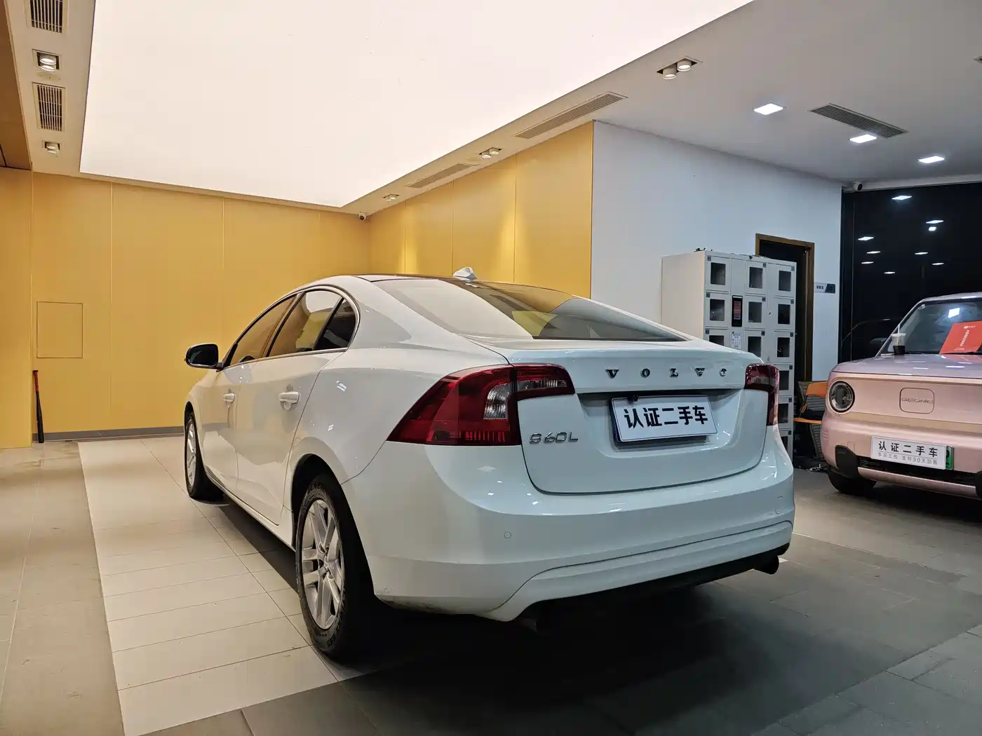 Фото 24 - Volvo S60
