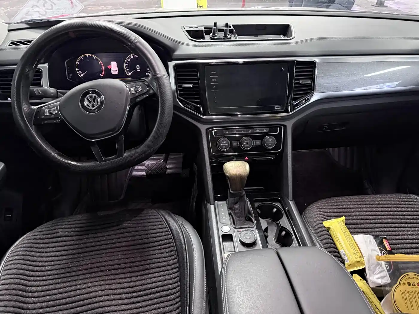 Volkswagen Teramont 2019 380TSI 4WD Luxury Edition China VI фото 15