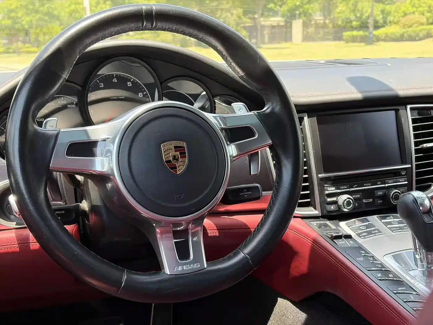 Porsche Panamera 2016 Panamera Edition 3.0T фото 17