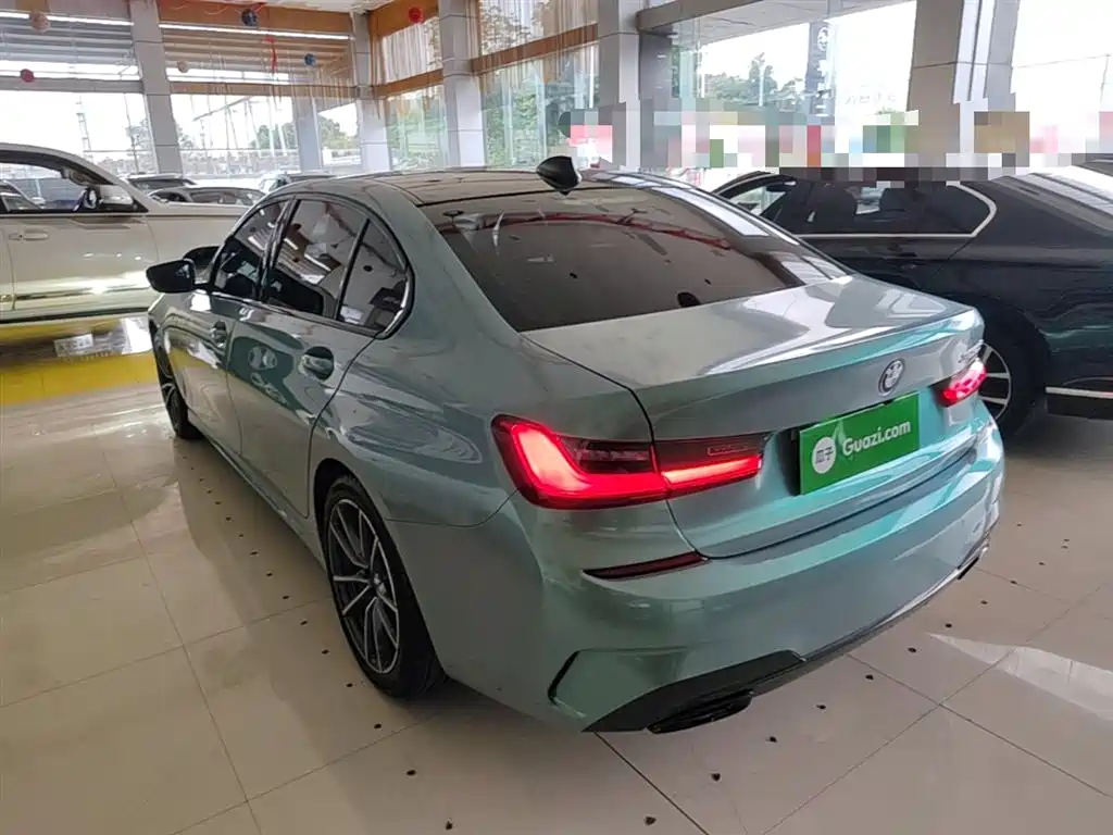 BMW 3-SERIES